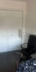 Appartement 4 1/2 avec 2 grandes chambres à louer ou Colocation (étudiants) - Photo 3