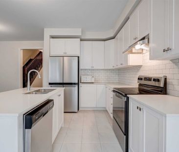 For Lease - 22 Hewison Avenue, Richmond Hill, Ontario - Photo 1