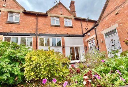 Caldecote Hall Drive, Caldecote, CV10 - Photo 2