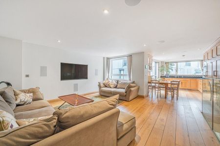 4 bedroom semi-detached house to rent - Photo 4
