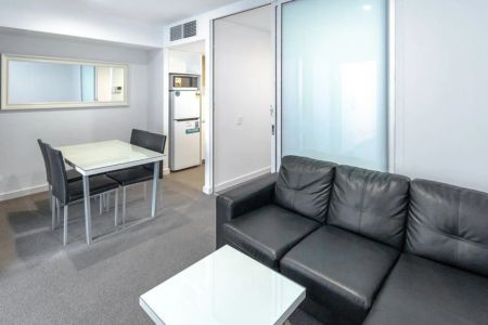 MODERN 2 BEDROOMS APARTMENT IN EXCEPTIONAL LIFESTYLE - Photo 2