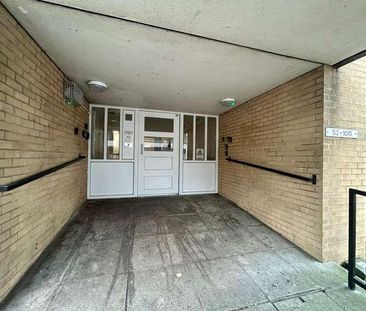 North Tenth Street, Milton Keynes, MK9 - Photo 5