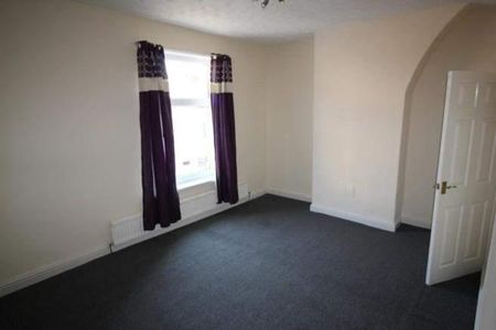 2 bedroom terraced house to rent - Photo 3