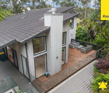 Spacious 4-Bedroom Family Home with Double Garage - Photo 2