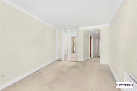 2 bedroom flat in Manbre Road - Photo 4