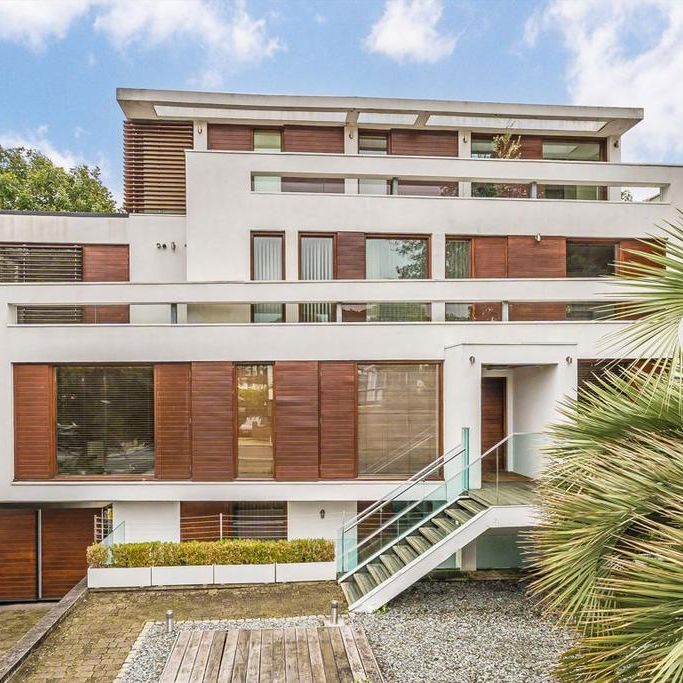 3 bedroom flat to rent - Photo 1