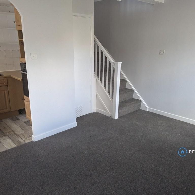 1 bedroom semi-detached house to rent - Photo 1