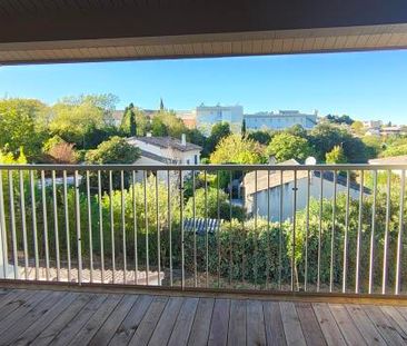 Location Appartement 1 pièce 30m² CASTELNAUDARY 11400 - Photo 2