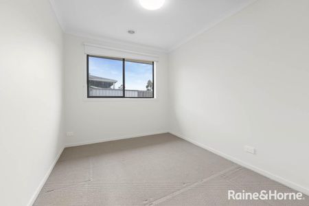 Charming 3-Bedroom Home in Braybrook - Photo 4