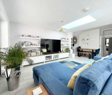 Leigh On Sea, SS9 - Photo 2