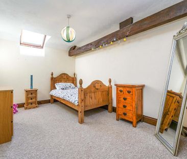 4 bedroom detached house to rent - Photo 6