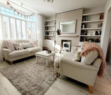 3 bedroom end of terrace house to rent - Photo 1