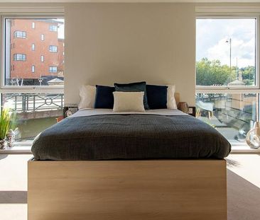 1 bedroom in a flat share to rent - Photo 4