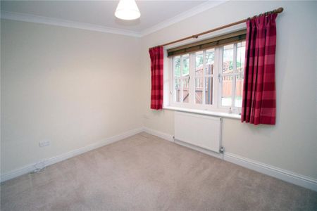 5 bedroom detached house to rent - Photo 3