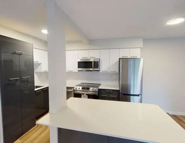 West 6th Avenue | 2244 West 6th Avenue, Vancouver - Photo 1