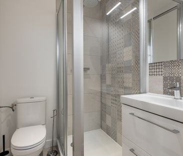 LACORNEE Roommate 11 Bedrooms at Bordeaux - Photo 2