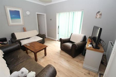 5 bedroom house to rent - Photo 2