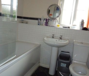 3 Bed Detached House, Highfield Road, CV2 - Photo 1