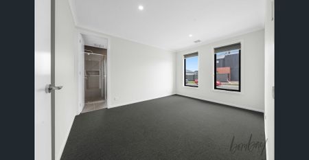 Family Home! - Photo 4