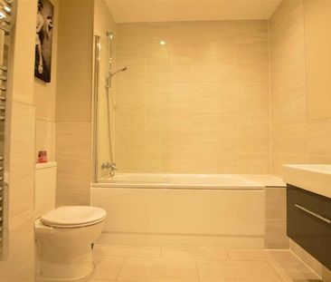 Astoria Heights, Farnham Road, Slough, SL1 - Photo 1