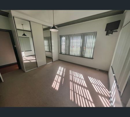 70 Mathews Street, Tamworth, NSW 2340 - Photo 3
