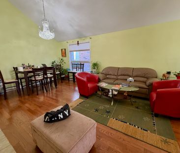 For Lease - 162 Clairfields Drive, Guelph, Ontario - Photo 1