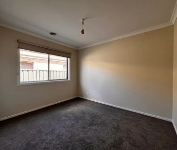 “Fresh carpet and new paint” - Photo 3