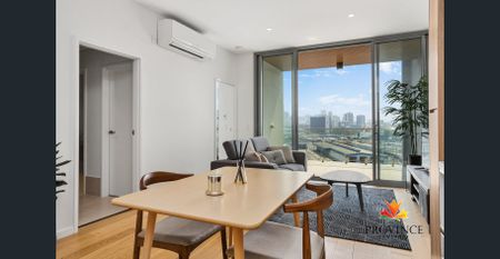 A Thoughtfully modern Apartment with Powerhouse Views! | Unfurnished 2 Bedroom/1 Bathroom Apartment at 9 Tully - Photo 3