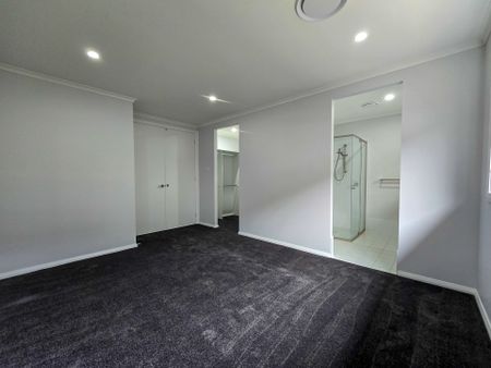 Spacious Family Living with Multiple Living Zones & Alfresco Entertaining - Photo 5