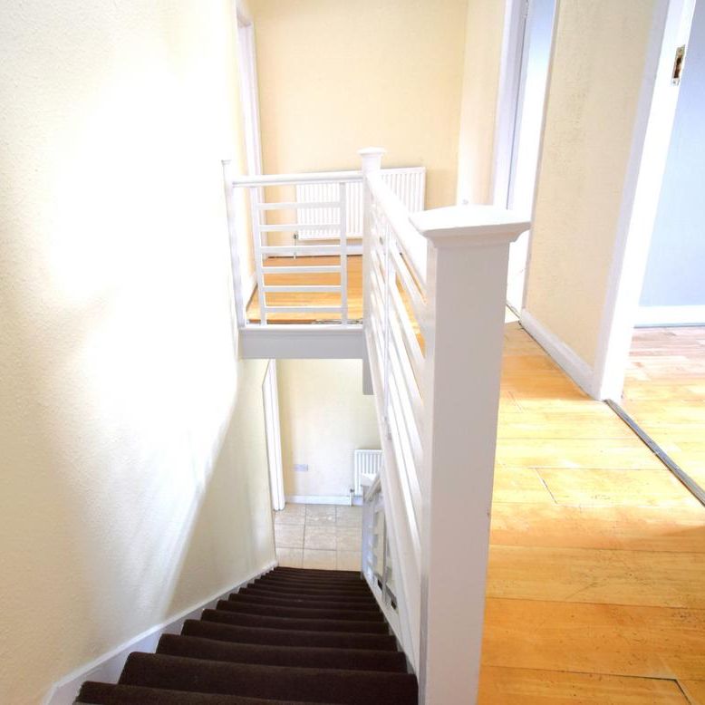 4 bedroom flat to rent - Photo 1