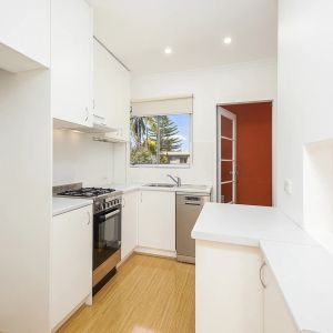 North-East Facing Two Bedroom Plus Study in Heart of Lane Cove - Photo 2