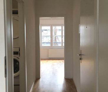 Compact apartment with its own laundry tower - Foto 3