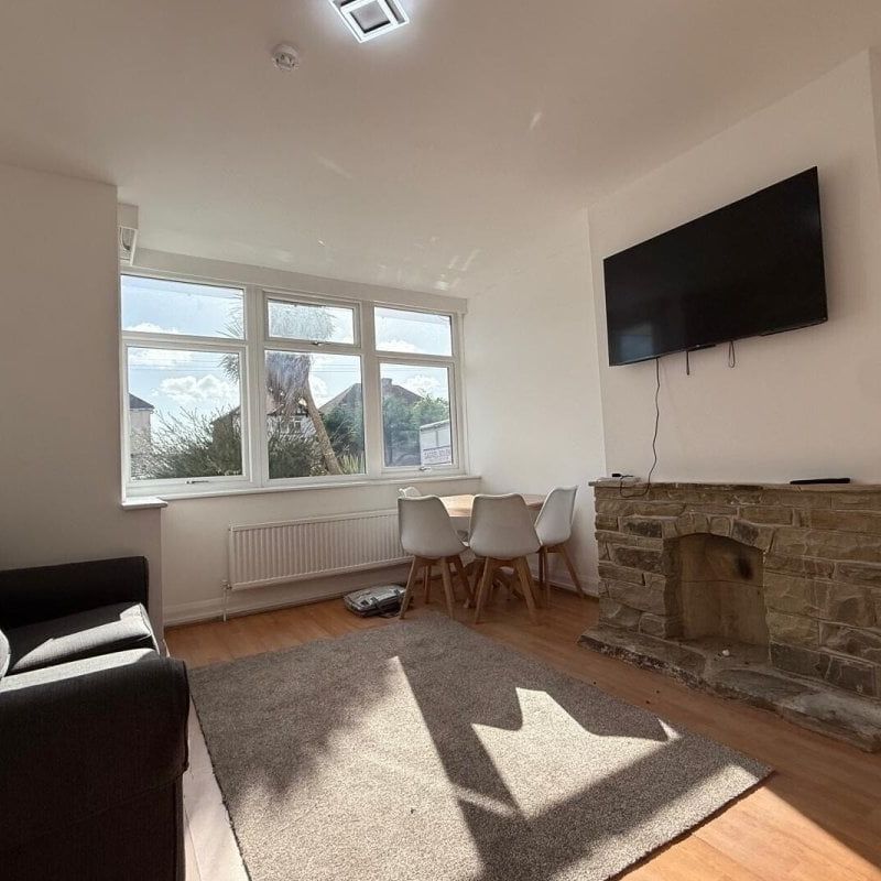 Hawthorn Road, BOGNOR REGIS - Photo 1