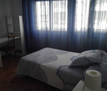 Piso de alquiler en Calle Espoz y Mina, Barrio del Centro - Photo 3