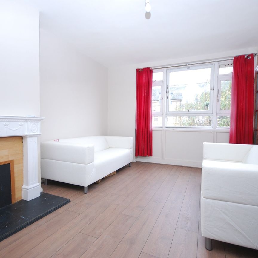 3 Bed Flat, Watford Close, SW11 - Photo 1