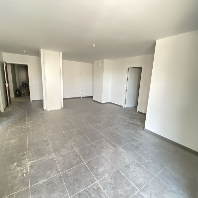 Location Appartement 3 pièces 69m² - Photo 1