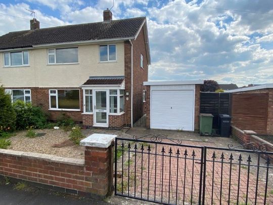 Gloucester Crescent, Wigston - Photo 1