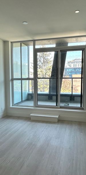 For Lease - 6 Greenbriar Road Unit# 221, Toronto, Ontario - Photo 1