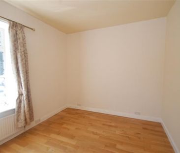 2 bedroom House To Let - Photo 4
