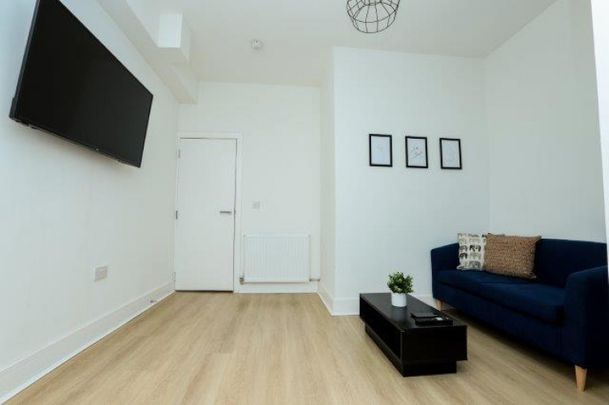 3 bedroom House To Let - Photo 1