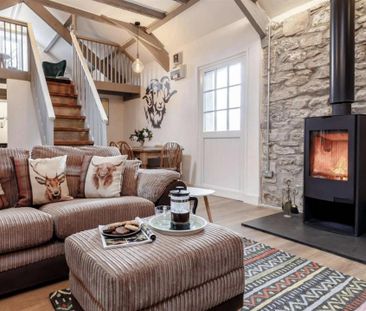 2 bedroom barn conversion to rent - Photo 2