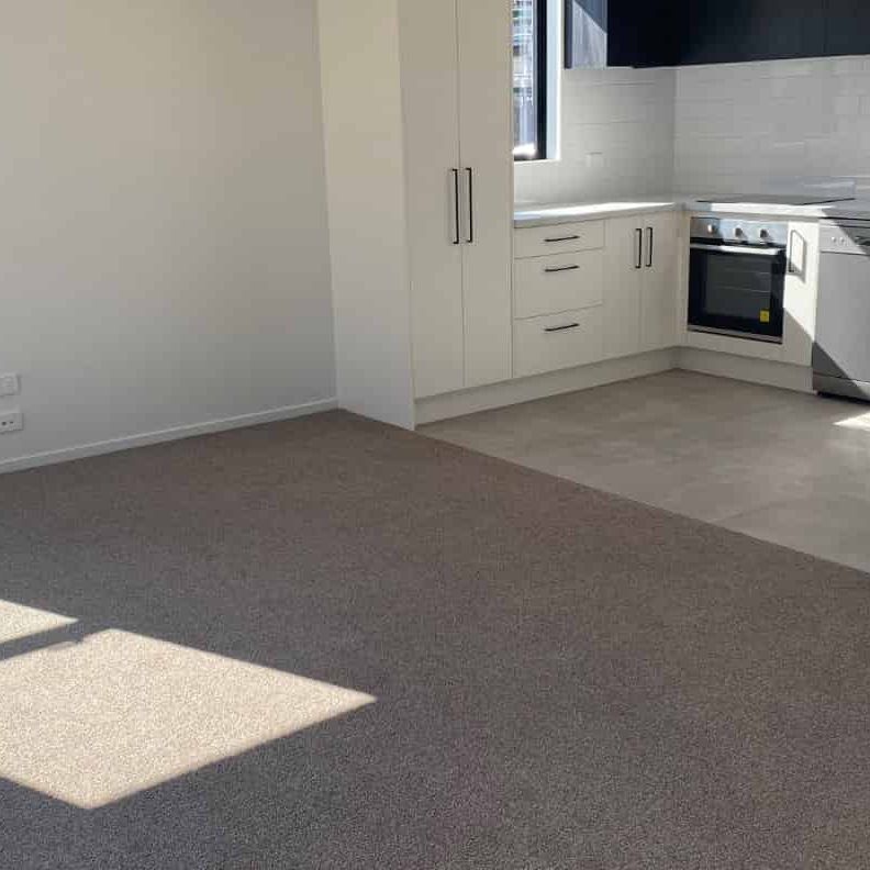 Pet Friendly 2 Bedroom Townhouse - Photo 1