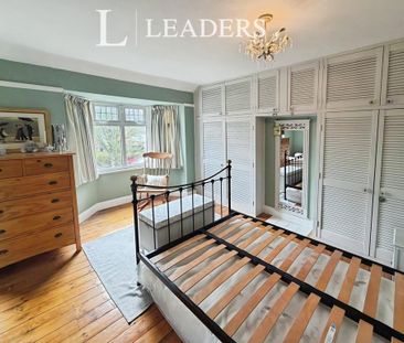 3 bedroom terraced house to rent - Photo 3