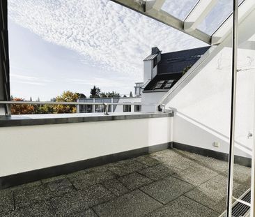 Restart in Erlenstegen!Wunderbare Dachterrassenwohnung mit Galerie. - Photo 3