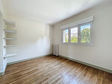 Location Maison 6 pièces 137m² ST LO 50000 - Photo 4