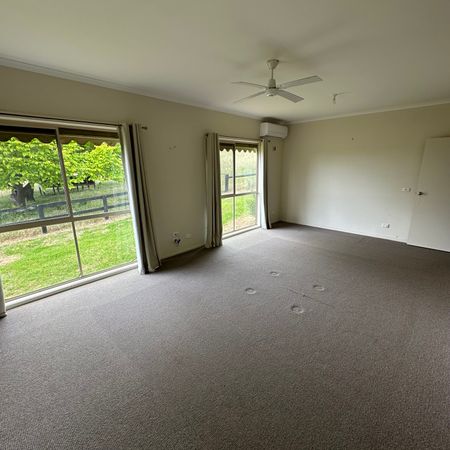 Charming 3-Bedroom Home on a Working Property - Photo 2