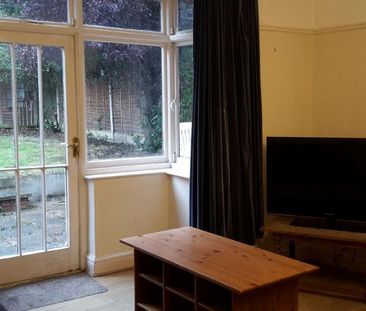 5 bedroom house share to rent - Photo 1