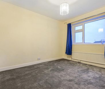 2 bedroom semi-detached bungalow to rent - Photo 5