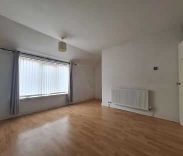 Wrightson Avenue, Doncaster, Warmsworth - Photo 2