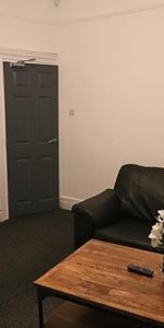 Room in a Shared House, Lower Broughton Road, M7 - Photo 3